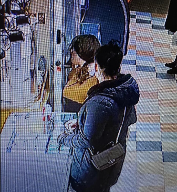 Calgary Family Loses Over $4,000 in Jewelry Store Scam at Crossroads Market