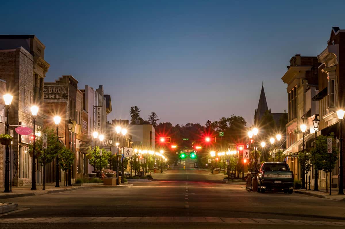 Medicine Hat Council Approves $70,000 in Grants to Tackle Downtown Crime and Vandalism