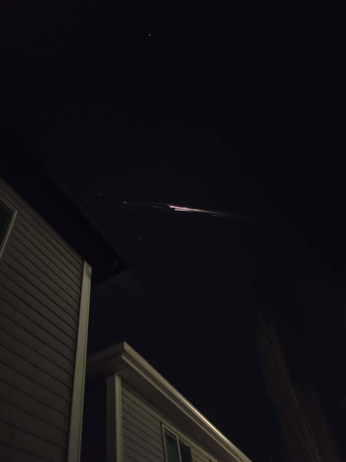 Large Fireballs Lit Up the Sky Over Calgary Last Night — Turns Out It Was a SpaceX Satellite