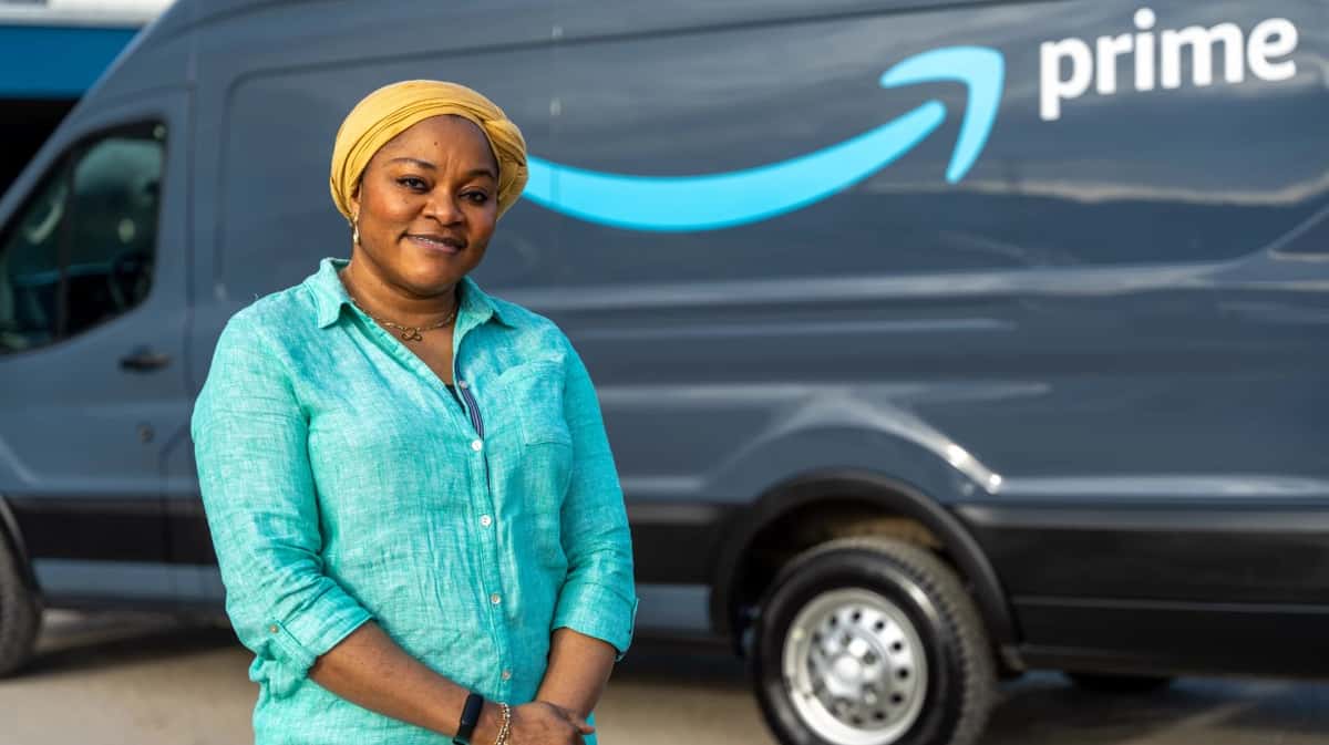 Amazon opens new delivery hub in Lethbridge as part of Canadian expansion