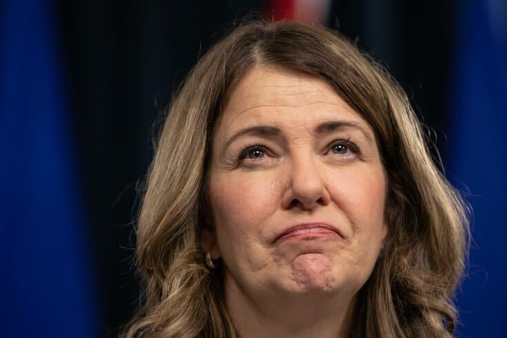 Alberta’s First Recall Petition Against Premier Danielle Smith Fails Under Strict 60% Signature Rule