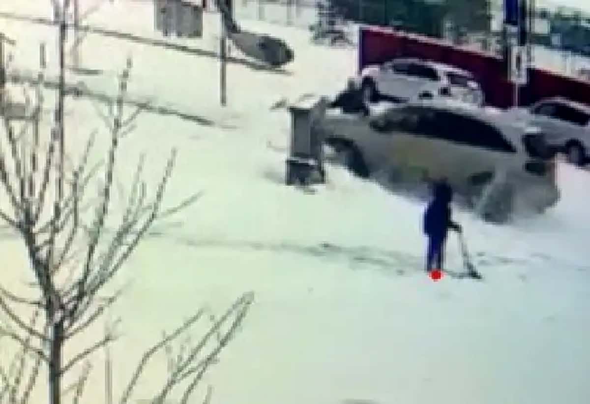 6-Year-Old Child Struck in Airdrie Hit and Run as Driver Flees