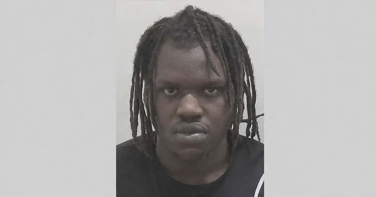 Calgary Police Searching for Man Wanted on 15 Outstanding Warrants
