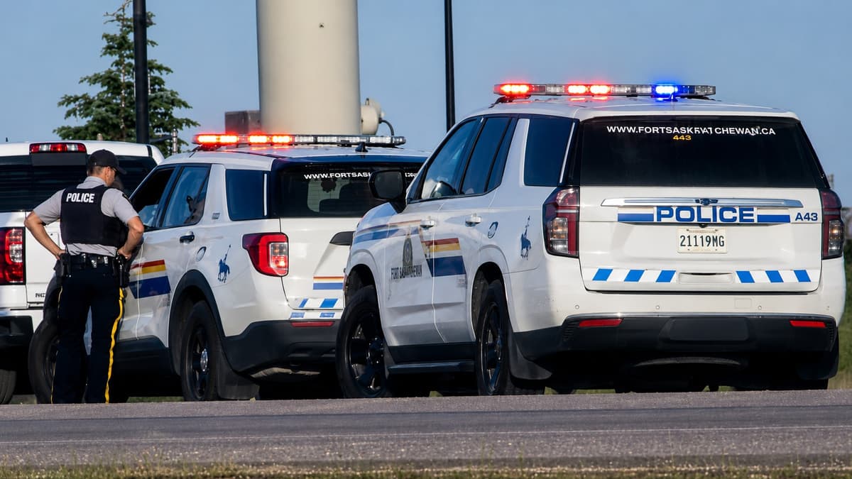 Lloydminster RCMP Officer Dragged by Stolen Vehicle Before 180 km/h Chase Into Saskatchewan. Driver Now in Custody