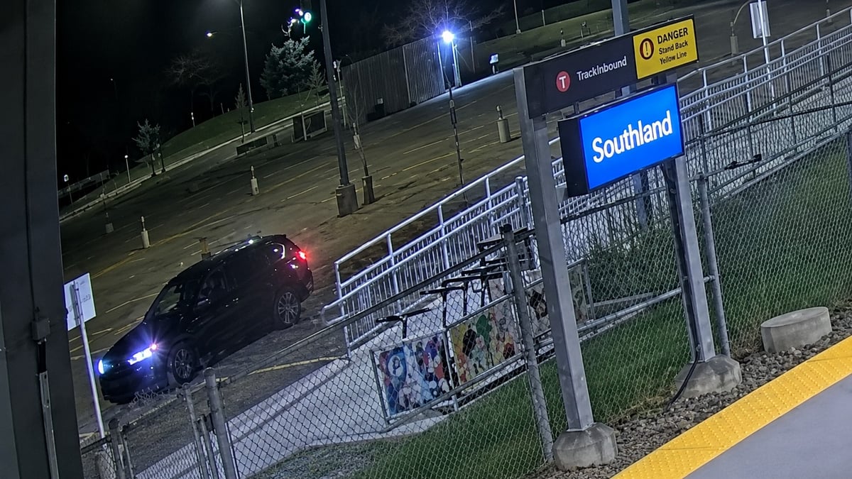 Calgary Police Release CCTV Images in Random Sexual Assault at Southland CTrain Station